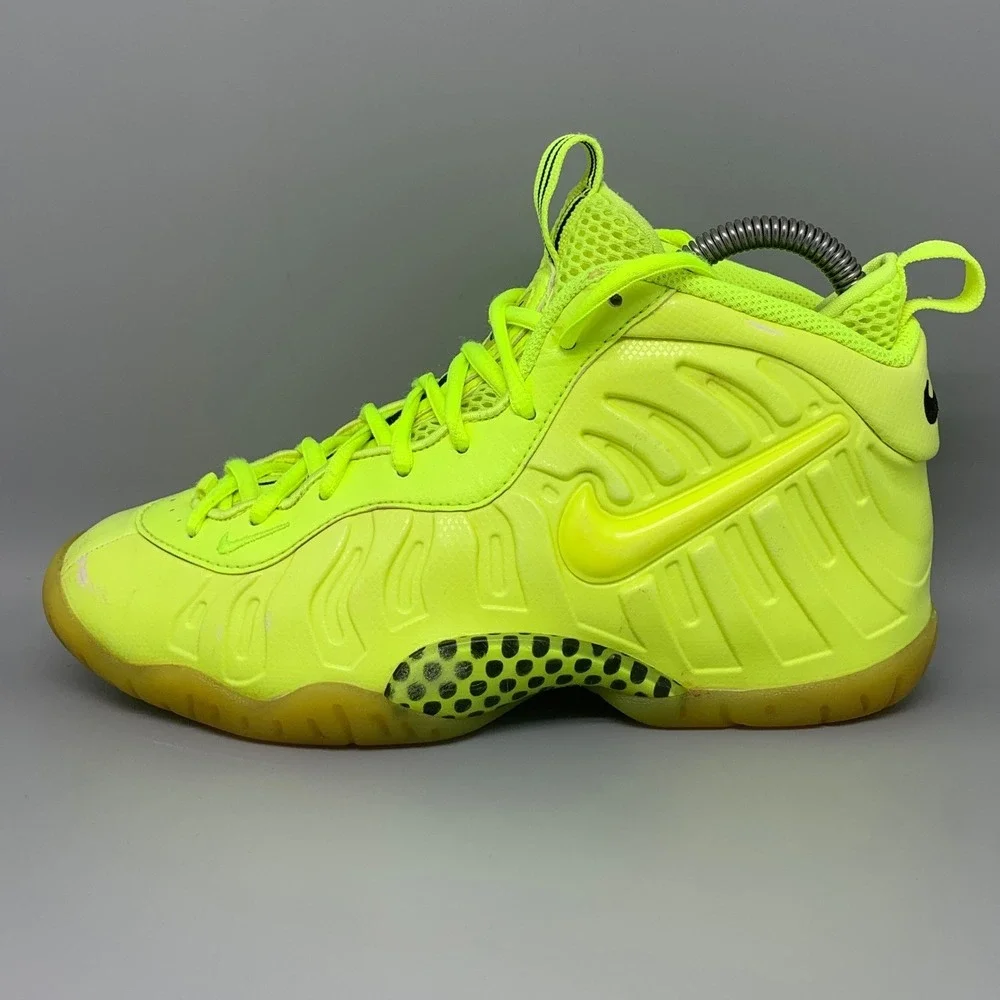Nike Little Posite One Volt Basketball Shoes CW1593-702 Yth Sz 4Y Women's Sz 5.5